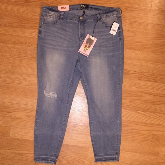 celebrity pink jeans body sculpt